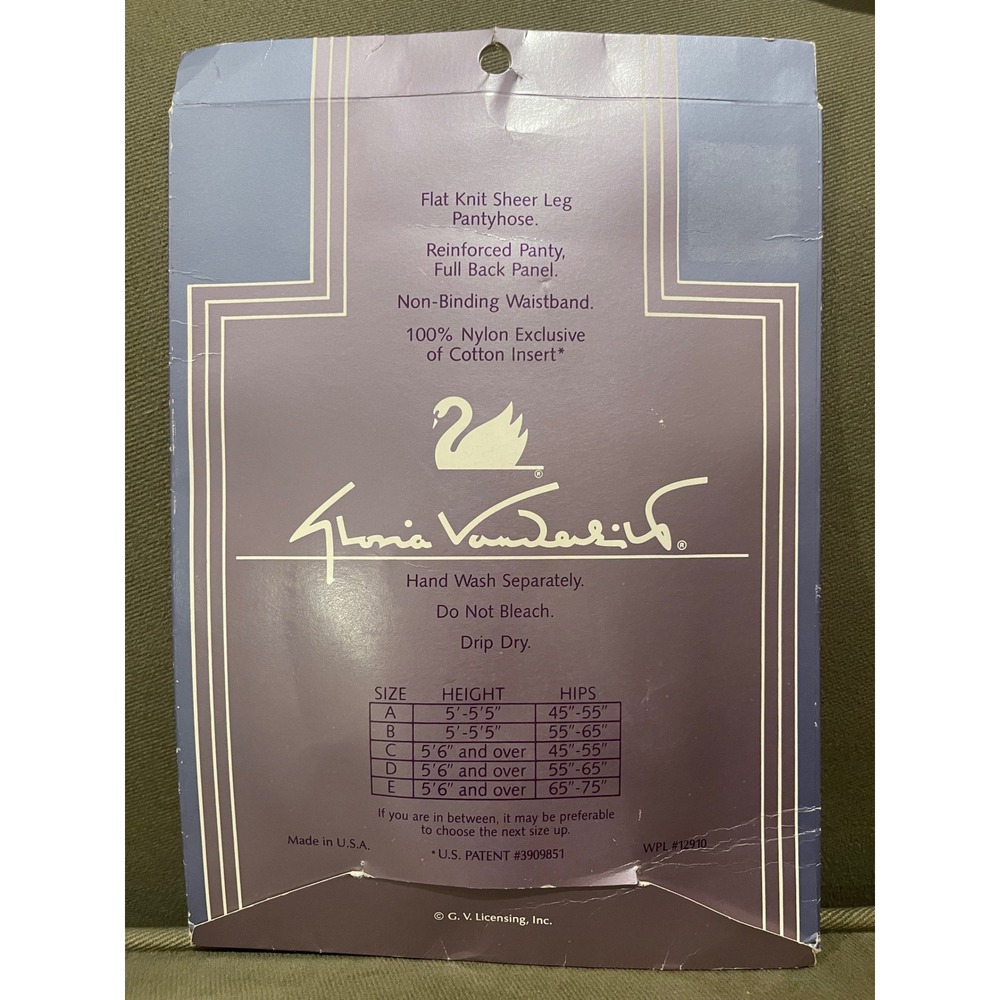 Gloria Vanderbilt Daysheer Pantyhose Taupe Size C Reinforced Toe Vintage 2123